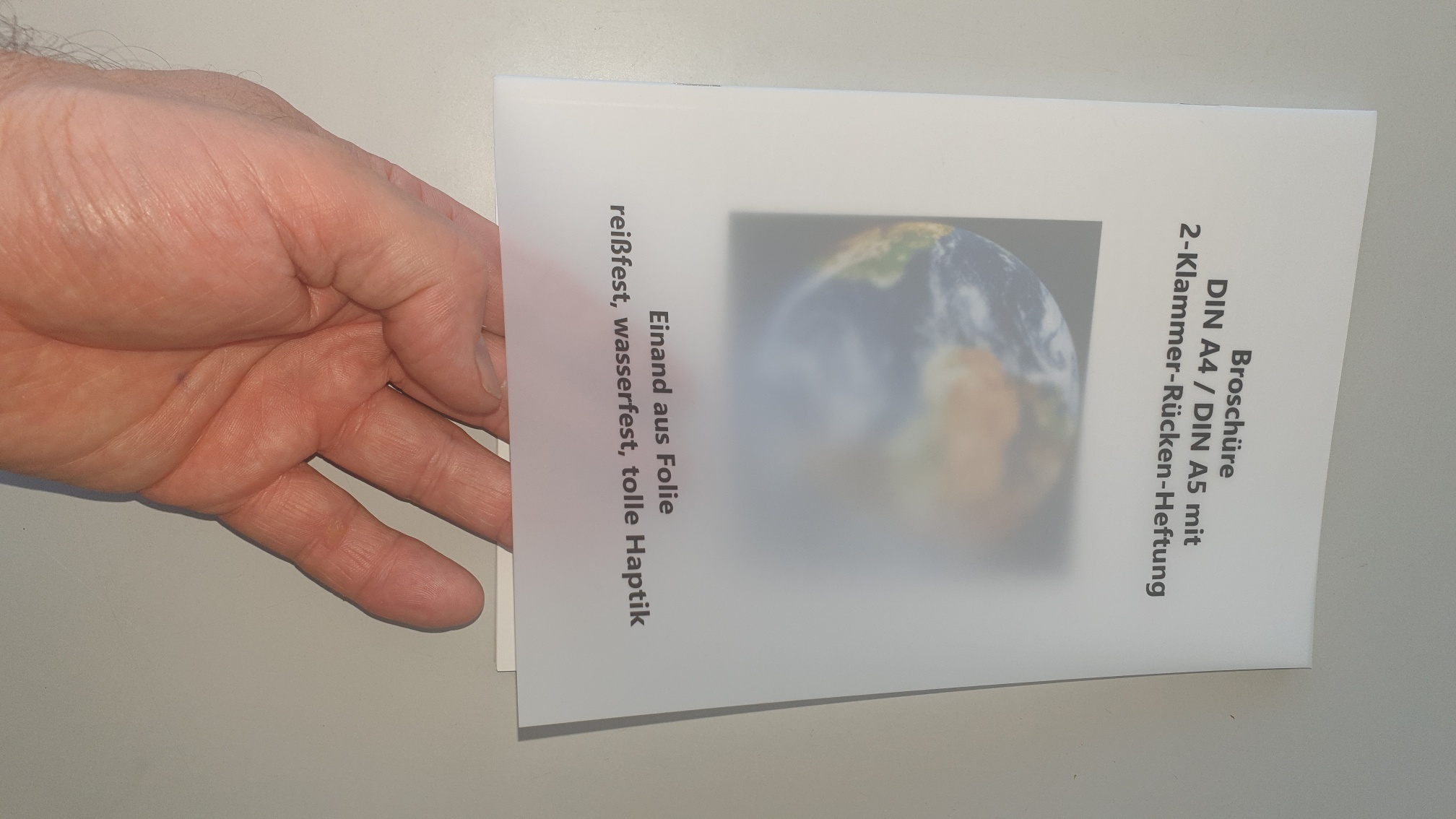Broschüre mit Folien-Einband Format DIN A5